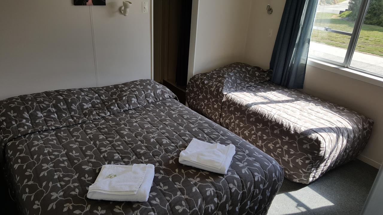 High Country Lodge, & Backpackers Motel