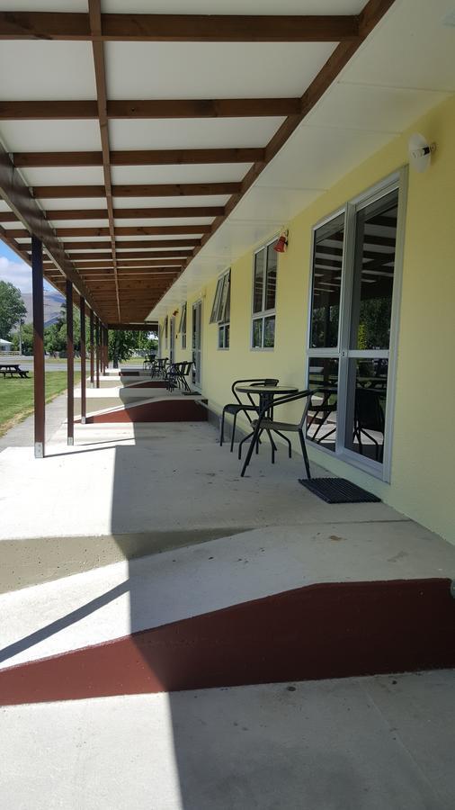 High Country Lodge, & Backpackers Motel