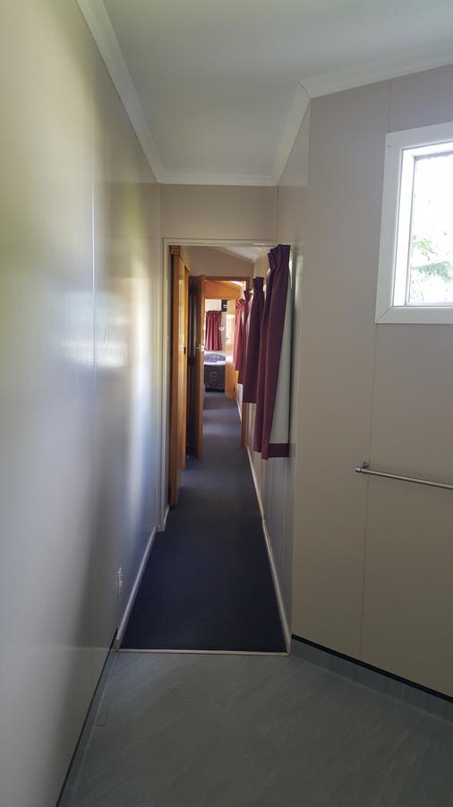 Motel High Country Lodge, & Backpackers